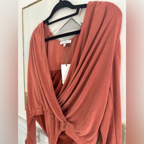 GREEN ENVELOPE Soft Touch Burnt Orange Wrap Bodysuit NWT Size Large - Picture 5 of 7